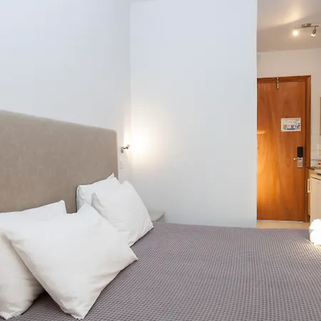 John Mary Apart Otel 3*