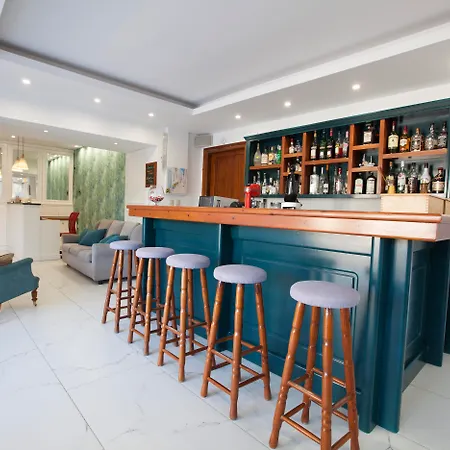 John Mary Apart Otel Faliraki